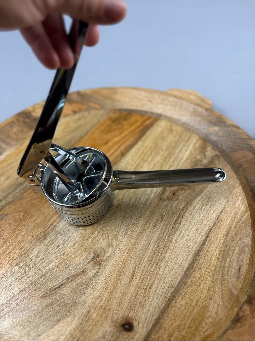 Heavy Duty Stainless Steel Potato Ricer Masher Fruit Press Kitchen Tool